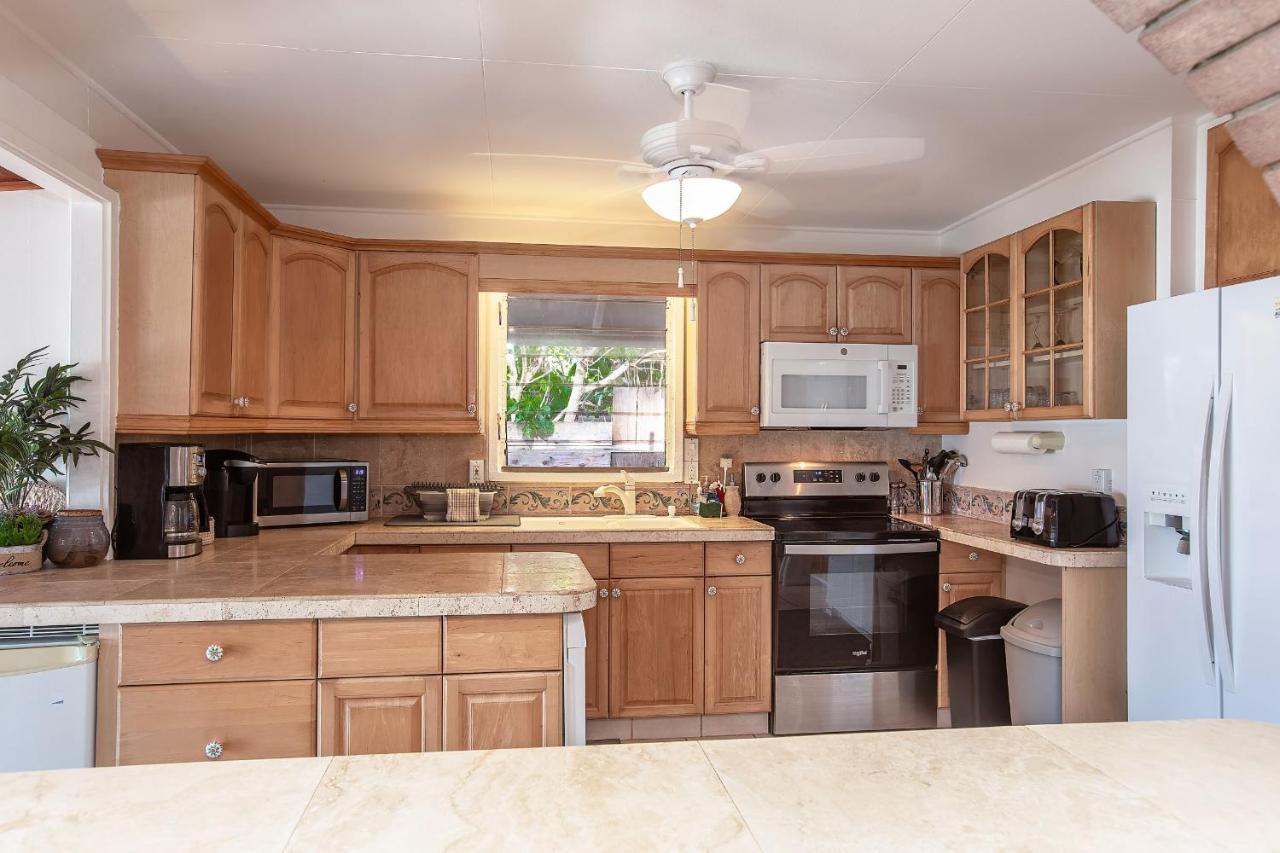 Hawaii Oceanfront Beach House Paradise On The Beach Family Activities Haleiwa Bagian luar foto