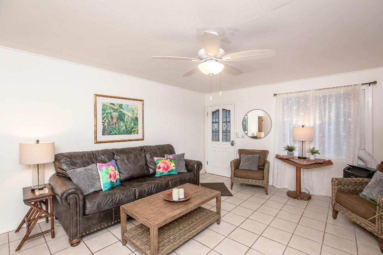 Hawaii Oceanfront Beach House Paradise On The Beach Family Activities Haleiwa Bagian luar foto